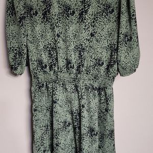 Black and green sinched waist dress by OPHLIA ROE size XL